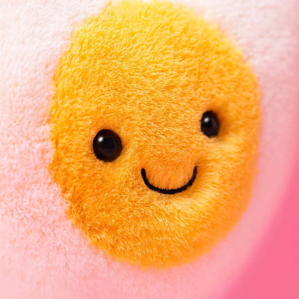Amuseables Œuf Dur en Forme de Cœur | Jellycat