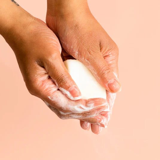 Barre Démaquillante avec Squalane et Vitamine E – BKIND