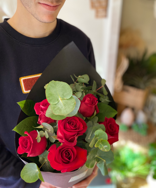 12 Roses