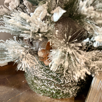 Sapin de Noël Artificiel 7.5 Pieds Enneigé