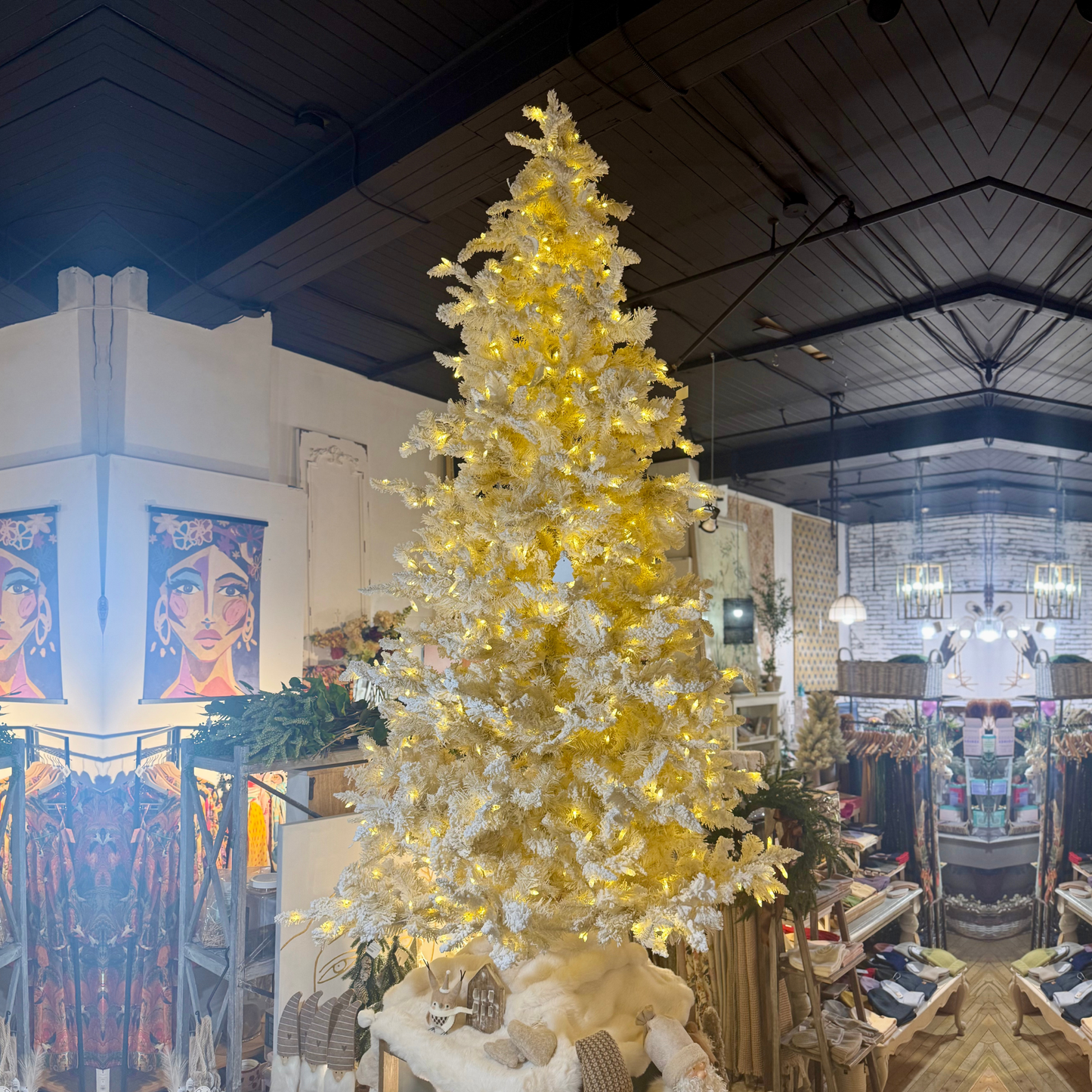 Sapin de Noël Artificiel 9 Pieds Blanc Enneigé avec Lumières LED